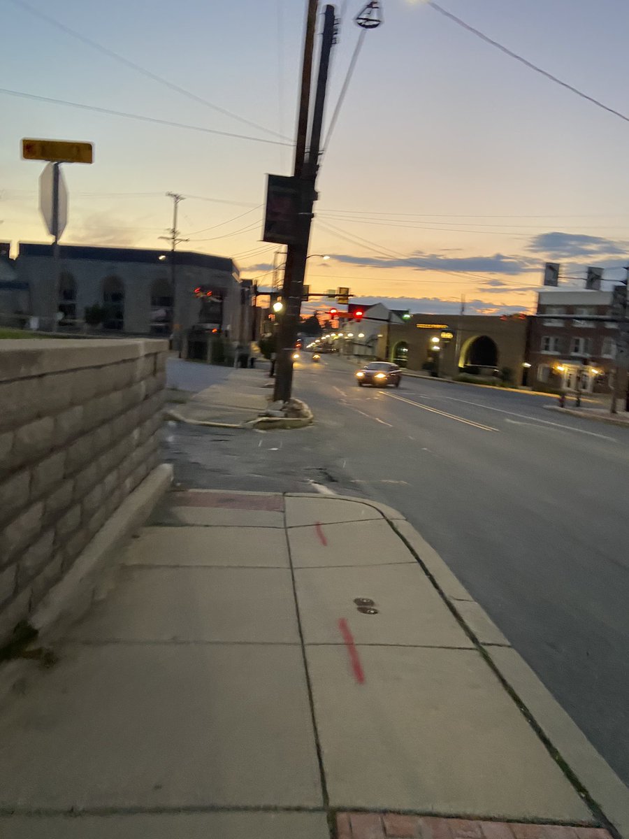 thewayitotte2b's tweet image. This is why pics get taken during an evening run #HelloSunset