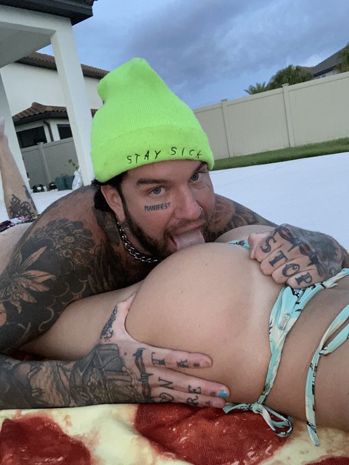 Chris Fronzak’s pics and videos