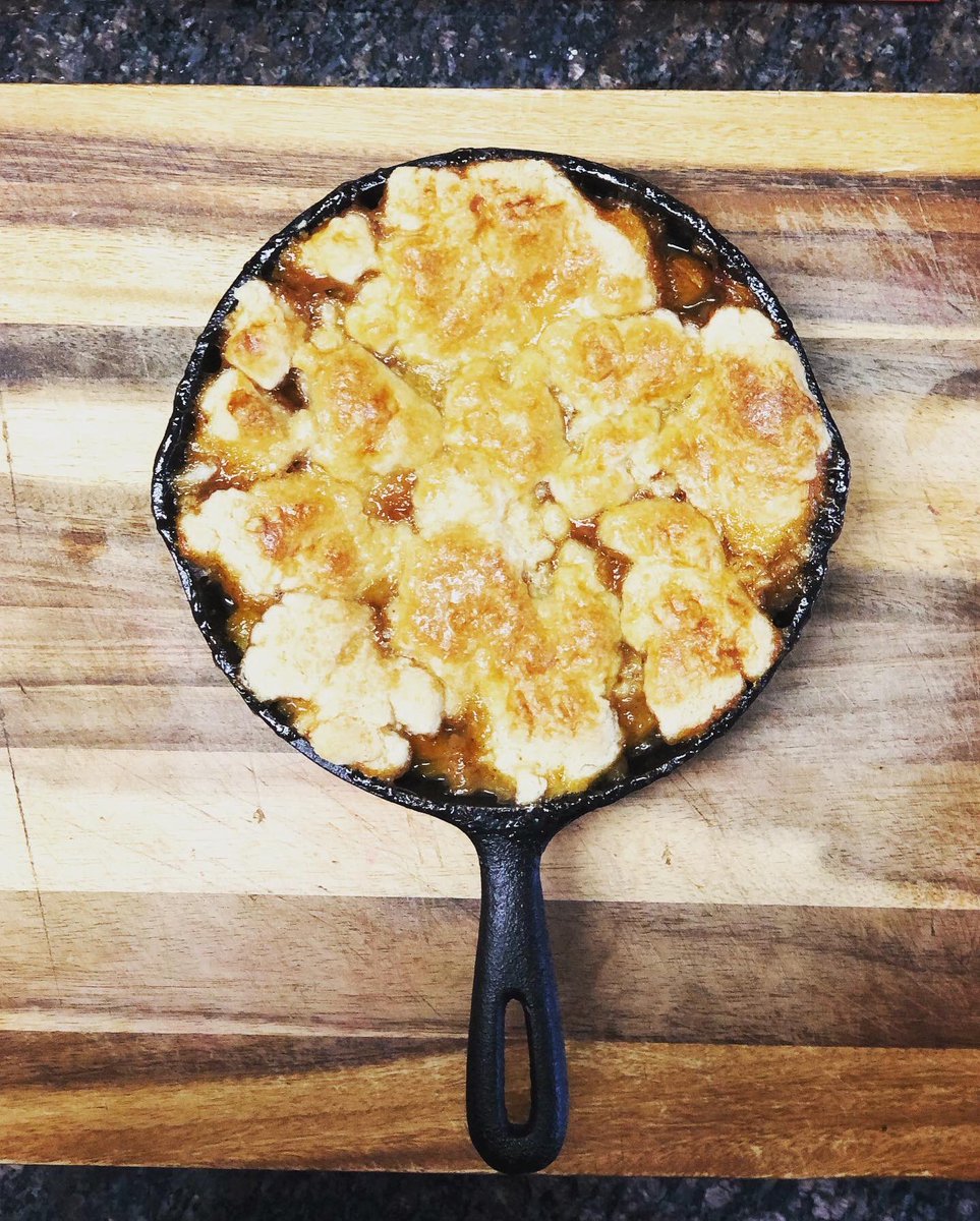 MrChefLobbyist's tweet image. Mango Peach Cobbler with Homemade Vanilla Ice Cream #cheflobbyist #dessert #cobbler #mango #peach #sauce #southerncuisine #southerndessert #peachcobbler #mangocobbler #bestofbothworlds #houston #foodie #foodie