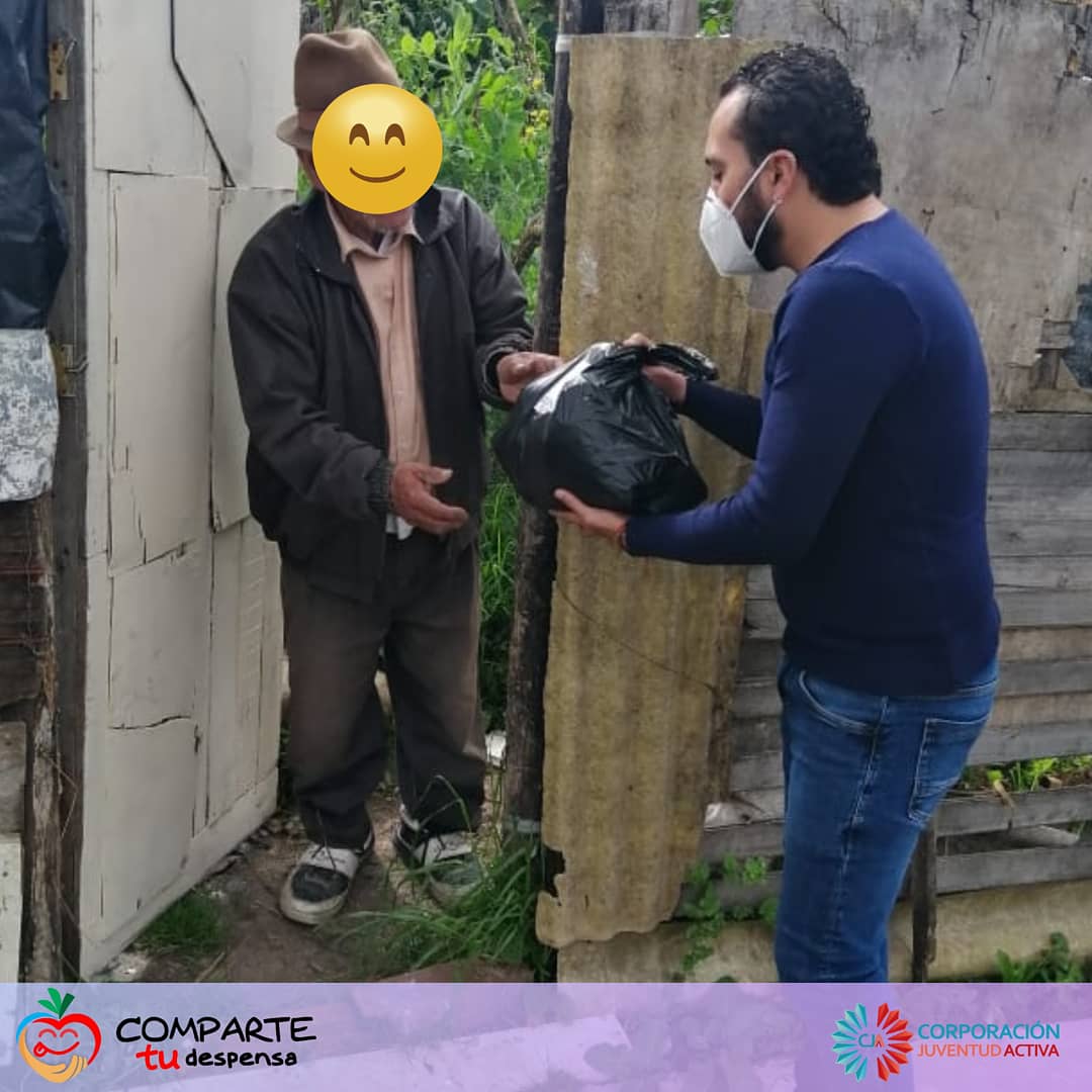 CjactivaEc's tweet photo. ¡Que increíble pasamos este fin de semana entregando kits de alimentos a varias familias! ❤
Gracias a todas las personas que estan haciendo que esto sea posible 🙌🏼 https://t.co/SgqOW1jBlb