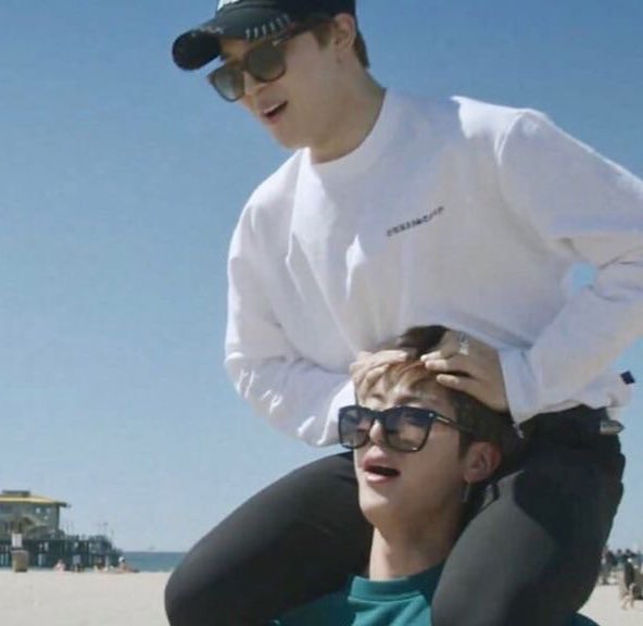 jinmin- complete dorks who make each other happy