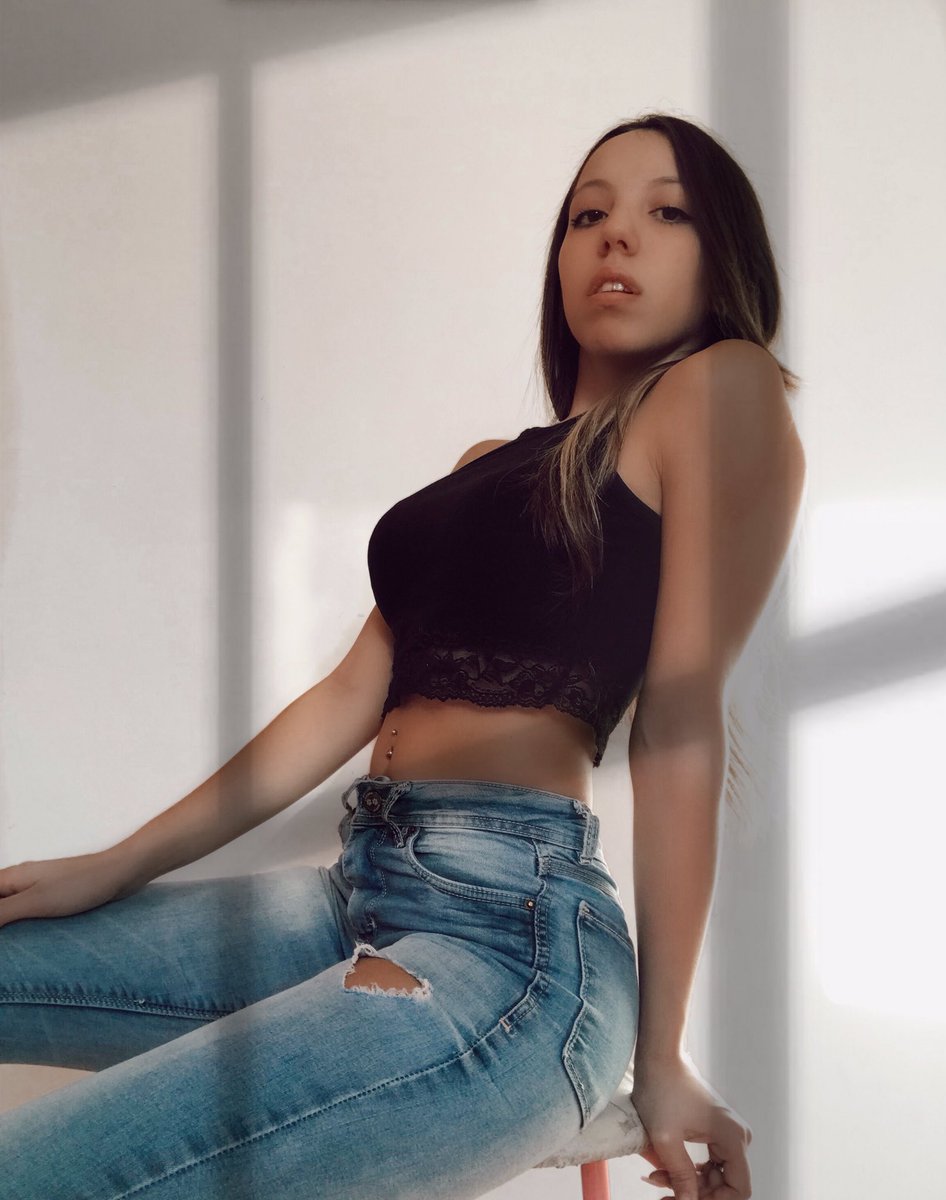 _briramallo's tweet photo. [ 𝘈𝘳𝘳𝘢𝘯𝘤𝘢𝘯𝘥𝘰 𝘴𝘦𝘮𝘢𝘯𝘢 ] https://t.co/VgMJqPbxKo