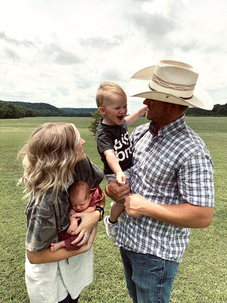 calliejstclair's tweet photo. Raising JD + Shep https://t.co/2STxGH2RIS