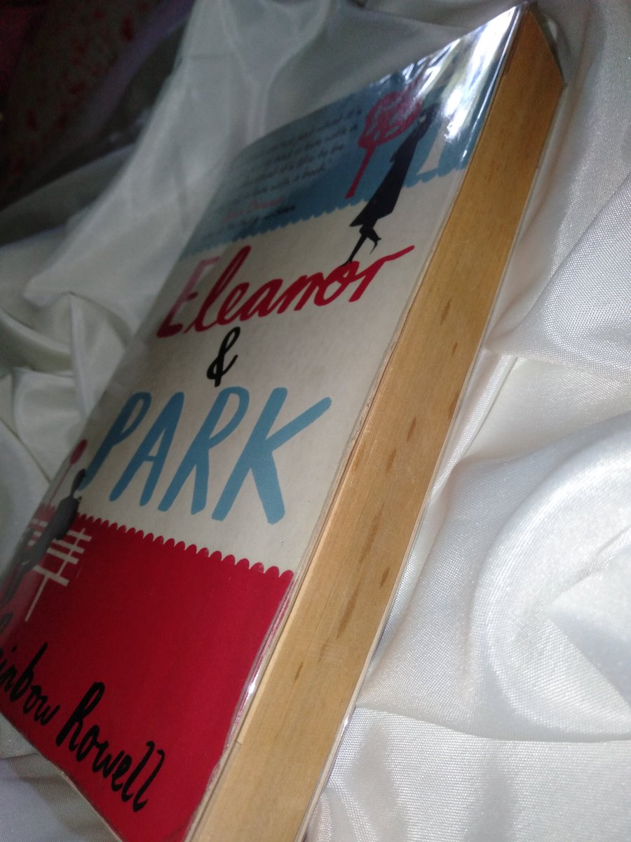 Eleanor and Park- P160 + lsfGood ConditionSlight Tanning of PagesDm me for more pictures:)