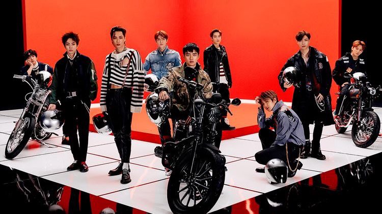 oshcuddles's tweet photo. with the news of china lifting the hallyu ban, let’s celebrate with these ot9 photos. hoping to see them together performing and promoting again. https://t.co/nngntO84cC