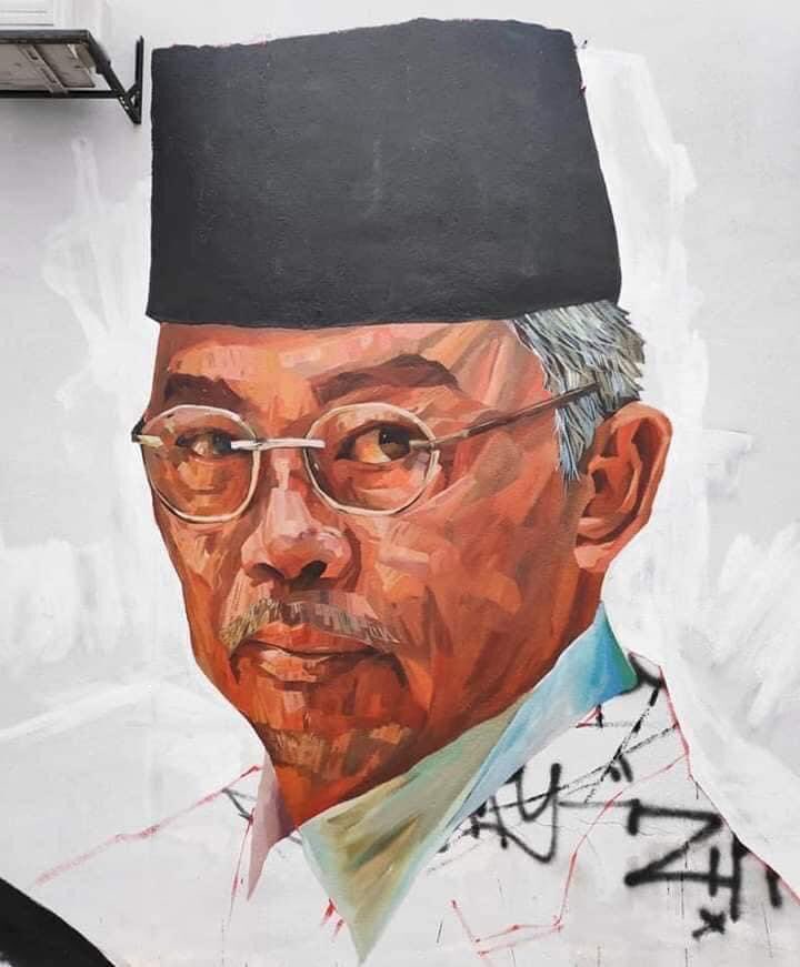 fatah_aman's tweet photo. Pelukis mural dari Terengganu, Suhaimi Ali abadikan karya seninya sebagai tanda terima kasih kepada individu penting ketika wabak COVID19 melanda. 

Lokasi mural: Taman Cahaya Seksyen U12, Shah Alam. https://t.co/DGdtHmrKGf