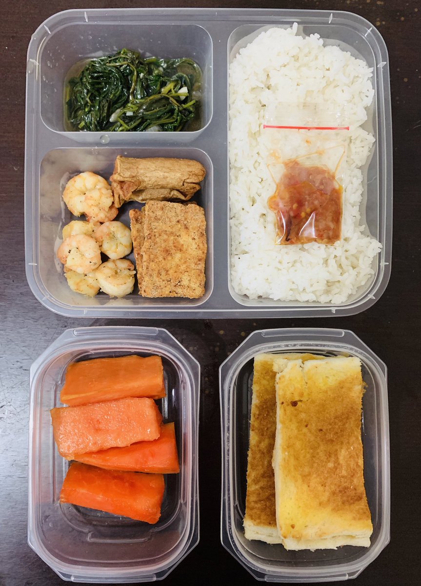 7. Tumis Udang, Sosis Goreng, Tempe Goreng Tepung; Tumis Kangkung; Roti bakar Keju Susu; PepayaLauk dan sayurnya dikit karena emang terbatas, pun sambelnya. Tempe goreng tepung pake resep yg di atas.Roti bakar keju susu cuma dipanggang pake teplon.