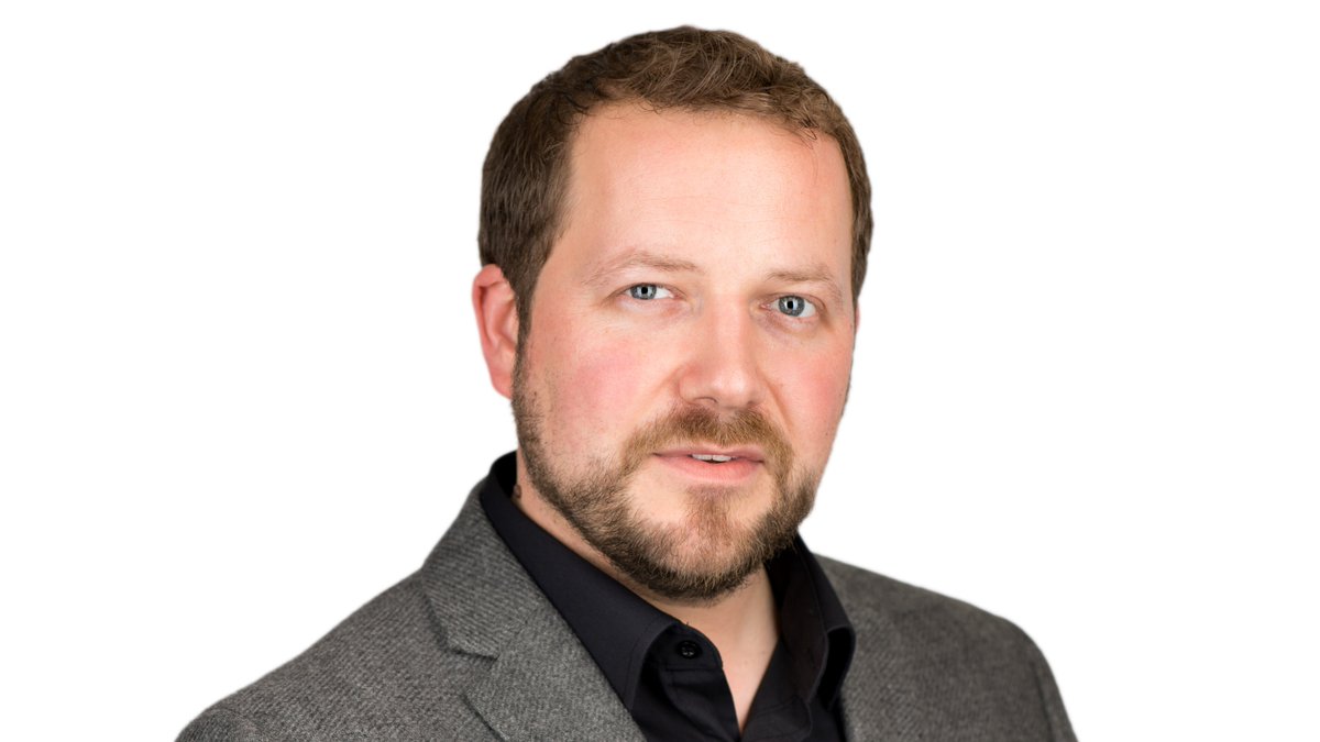 ISS Food Services (@issfoodservices) on Twitter photo Tomorrow <a href="/Simonprice8/">Simon price</a> joins <a href="/COREcruitment/">COREcruitment</a> & chefs from across the food service industry to look to the future & discuss how we navigate the challenges ahead. Join at 9am to get involved. Register here: bit.ly/2V9jcyT
@ISSUKComms @ISSGreatPeople #foodservice #future Tomorrow <a href="/Simonprice8/">Simon price</a> joins <a href="/COREcruitment/">COREcruitment</a> & chefs from across the food service industry to look to the future & discuss how we navigate the challenges ahead. Join at 9am to get involved. Register here: bit.ly/2V9jcyT
@ISSUKComms @ISSGreatPeople #foodservice #future
