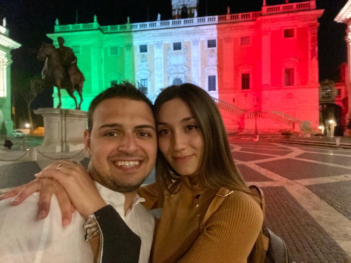 thecouple_ad's tweet photo. What a lovely night in Campidoglio, Rome. It was fantastic to see that the city coloured the palace with the Italian flag 🇮🇹 to remember the victims of the virus Covid-19 💯🔝💪🏻💪🏻
#art #flag #like #follow #FolloMe #couple #likes #follower https://t.co/xQ3Lcngv8Q