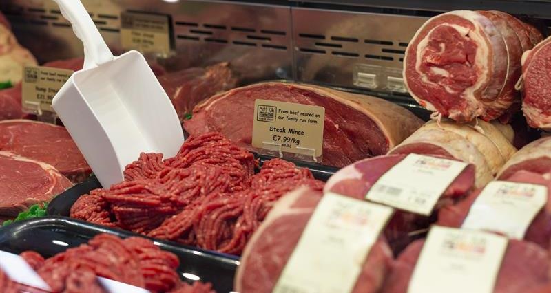 “This is a great opportunity to make improvements throughout the meat supply chain to reduce our collective carbon footprint' NFU livestock board chair @RGFWesterdale welcomes @WRAP_UK's ambition to cut meat waste in its #MeatInANetZeroWorld initiative ow.ly/m5tE50Alu8a
