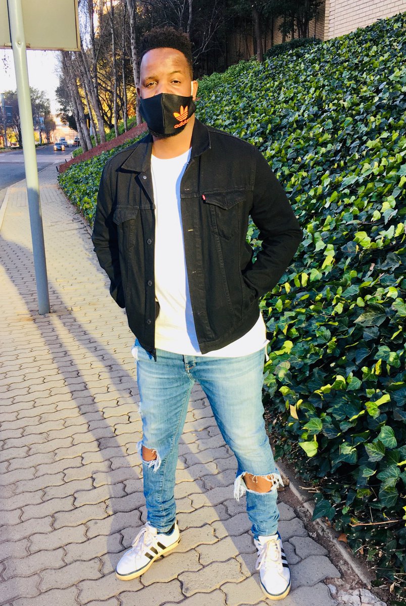 RonewaMercious's tweet photo. /// #RonationInc #StaySafe #lockdown ✨💫 https://t.co/Tqz1huwGVM