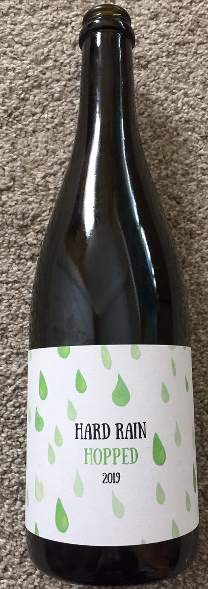 SchoolofBooze's tweet image. Such exciting times to be alive for cider drinkers! This new marvel from @LittlePomona has fruit, bitterness &amp;amp; tannins. It&apos;s a wow. This it the cider for beer drinkers who think they do not like cider.  Sprint to @FineCider &amp;amp; order before limited stocks sell out. #rethinkcider