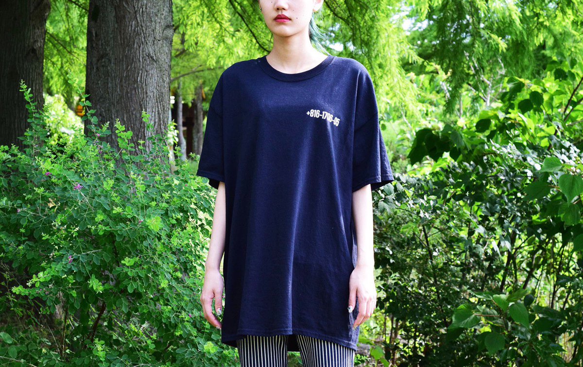 kaku_official's tweet photo. +816-1706-05
#design #graphic #graphicdesign #graphicdesigner #silkscreen #print #tshirt #fashion #fashionphoto #photo #photography #creative #creativeunit #art #artwork #kaku #デザイン #グラフィック #グラフィックデザイン #イラスト #ファッション https://t.co/QpIcSdUHYw