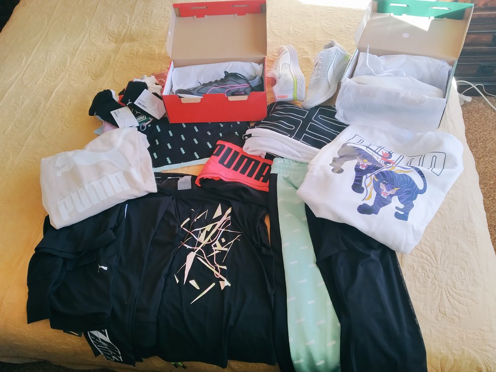 Zan_Vimbela's tweet photo. A nice lil surprise this morning, thanks @GysssaGys @PUMASouthAfrica 
#ForeverFaster
#pumanetball 
#timetogearup https://t.co/BjE3mDeDl3