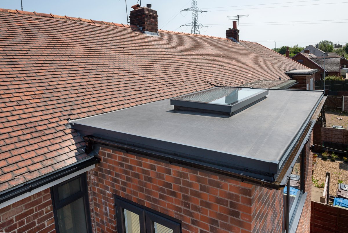prefixsystems's tweet photo. How stunning is this installation of our Opal Flat Rooflight 🤩! Our Opal rooflight is available from today in our stock sizes. Read more online https://t.co/z5B5vBeAAR

Installation by @TJConservatory 🔧
Photos by @dinobelvedere 📸

#opalrooflight #flatrooflight #skylight https://t.co/9axNHzhKhV