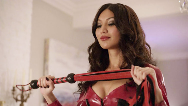 goddessambersun's tweet photo. i've been told i look like gemma chan... she's fucking hot https://t.co/ru2nDWGvND
