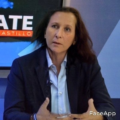 AsmendCandy's tweet photo. @elblog Ya chicos ya no ofendan a @JaviSiman ya salió del clóset😂😂😂 https://t.co/gWX29dksOb