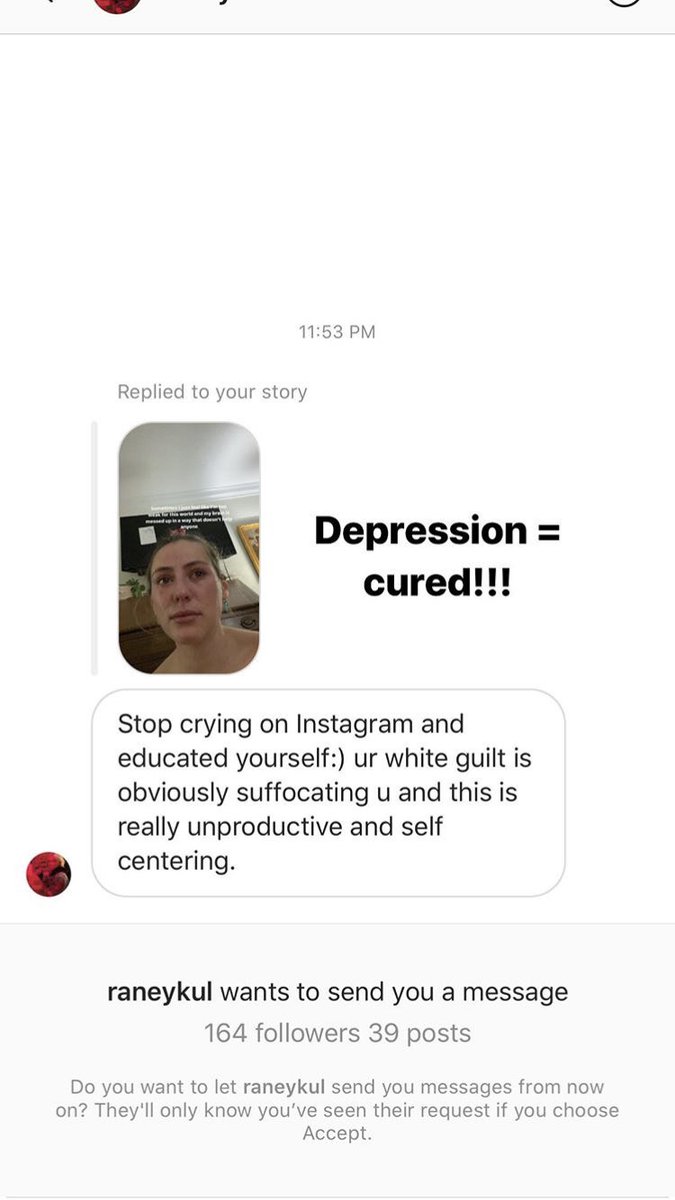 JenEspinosa14's tweet image. LMFAOOOO Caroline Calloway pressed cos ppl are calling out her ignorance and racism.