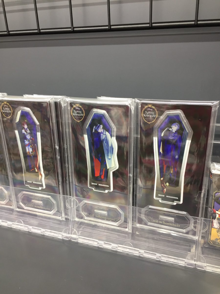アニメイト高槻 入荷情報 ディズニー ツイステッドワンダーランド アクリルスタンド 7種 とパタメモ A B が入荷しましたカツ ご予約されている方は本日よりお引き取りいただけます ツイステ