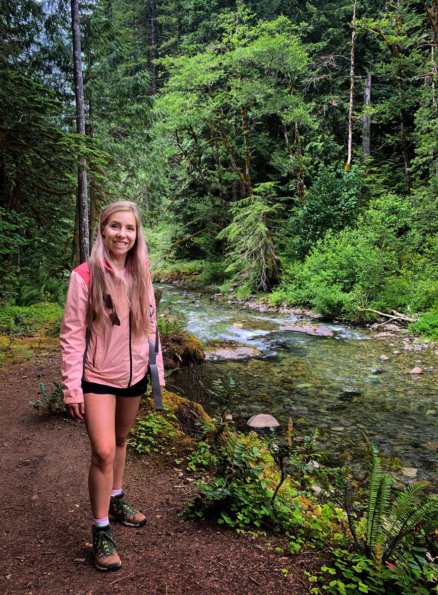 Kati_Explores's tweet photo. 🌿Siouxon Creek🌿 
I just can’t get over how crystal clear and blue the water was 💙😍 #PNW https://t.co/5agsFClPfT