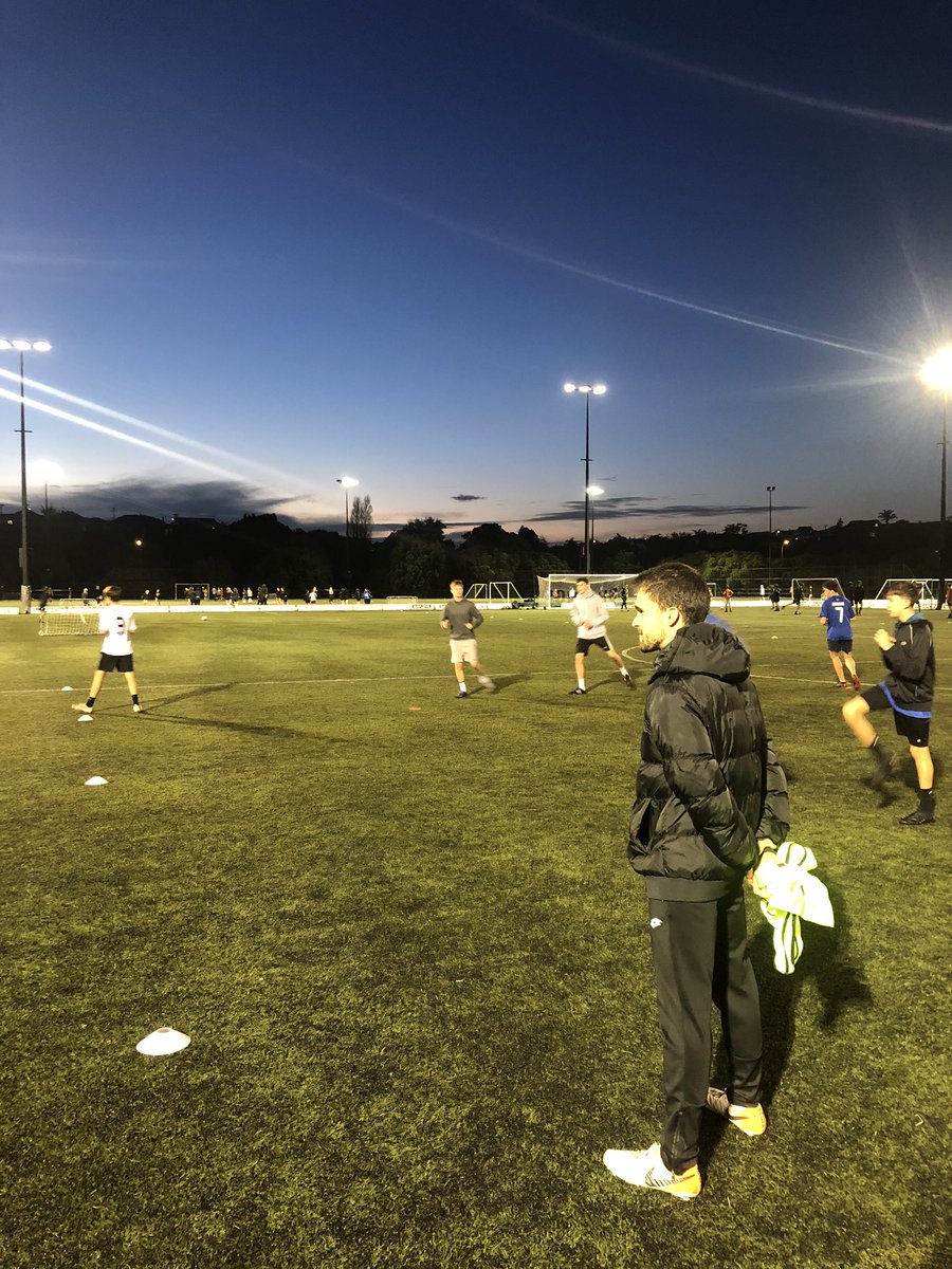 Great to be on the grass with <a href="/Garricks93/">Gerard Garriga</a> tonight. Superb football knowledge from the Spanish maestro 🇪🇸