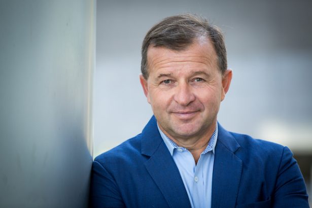 France Universités (@franceuniv) on Twitter photo Monter en puissance sur le numérique, un enjeu pour la société et pour l’Université : l’interview de Jean-Marc Ogier / <a href="/jmogier/">Ogier Jean-Marc</a> président de l' <a href="/UnivLaRochelle/">La Rochelle Université</a>
cpu.fr/actualite/mont…
<a href="/sup_recherche/">Ministère Enseignement supérieur et Recherche</a> <a href="/VidalFrederique/">Frédérique Vidal</a> <a href="/GillesRoussel/">Gilles Roussel</a> <a href="/VpNum/">Vp-Num</a> <a href="/s_amiard/">amiard stephane</a> Monter en puissance sur le numérique, un enjeu pour la société et pour l’Université : l’interview de Jean-Marc Ogier / <a href="/jmogier/">Ogier Jean-Marc</a> président de l' <a href="/UnivLaRochelle/">La Rochelle Université</a>
cpu.fr/actualite/mont…
<a href="/sup_recherche/">Ministère Enseignement supérieur et Recherche</a> <a href="/VidalFrederique/">Frédérique Vidal</a> <a href="/GillesRoussel/">Gilles Roussel</a> <a href="/VpNum/">Vp-Num</a> <a href="/s_amiard/">amiard stephane</a>