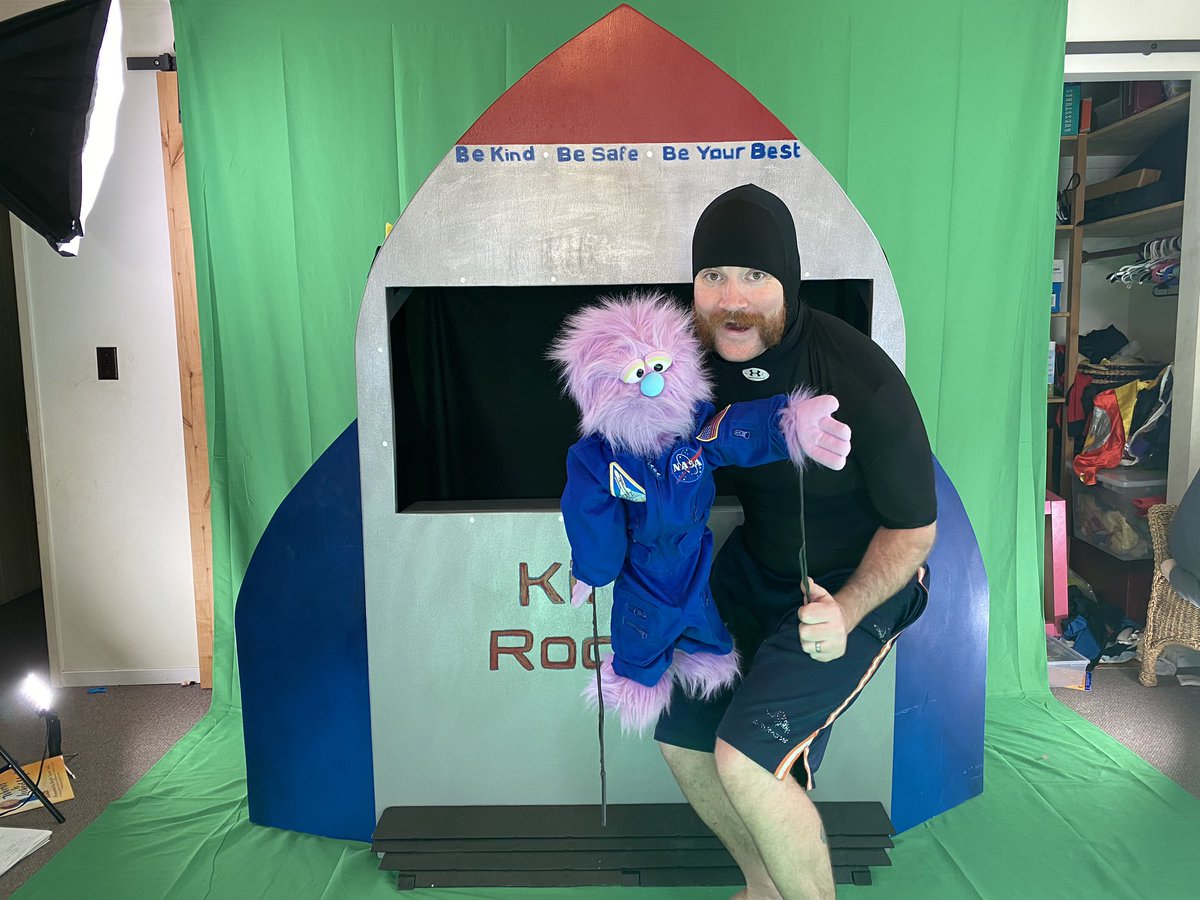 cogswell_ben's tweet photo. 🚀Working on some @KindRockets material! Be on the lookout!!!
#kindrockets #alisalstrong #wearecue #mbcue #rethinklearning https://t.co/tMBu0gpEOj