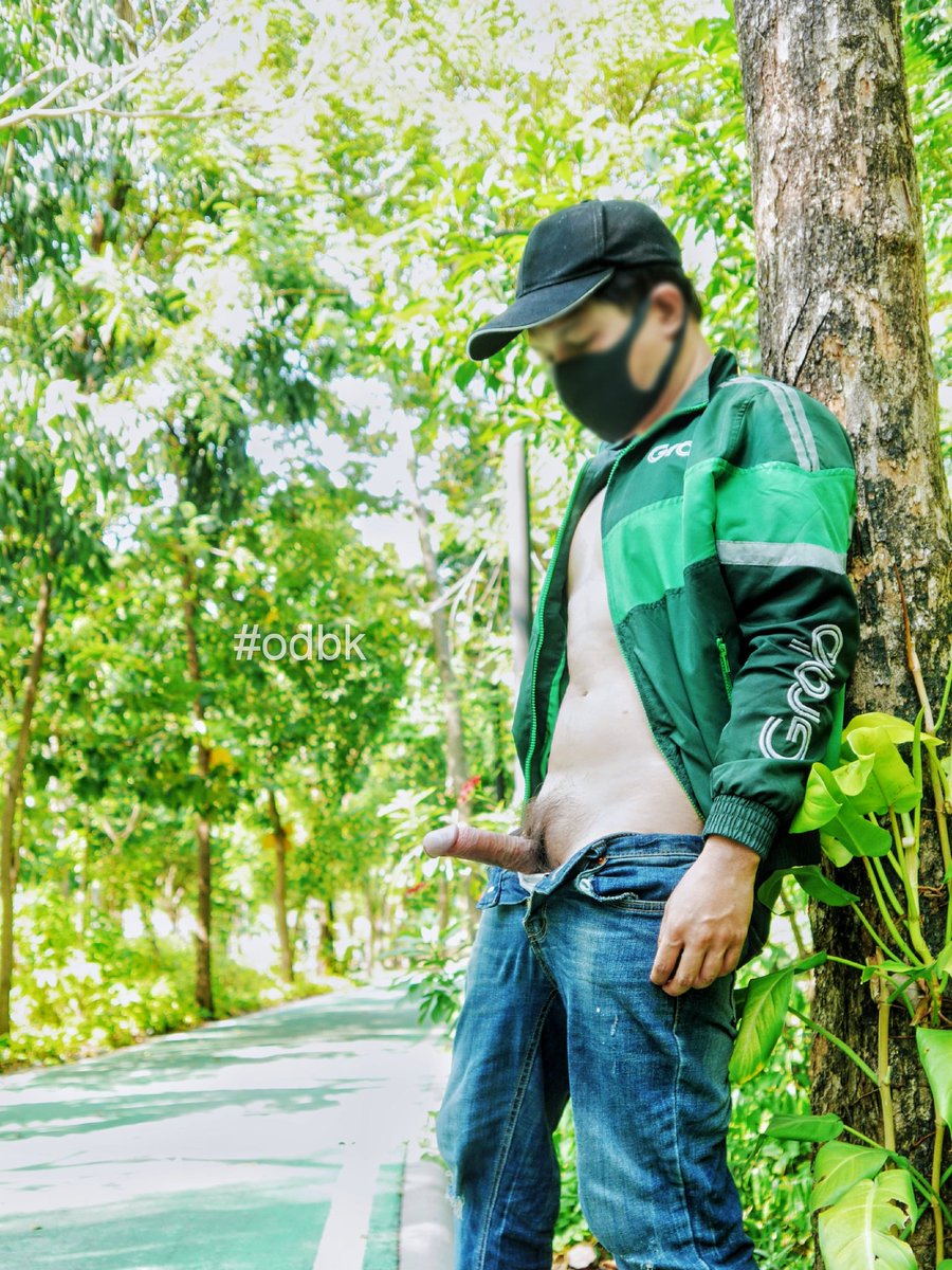 ขอฮาวทูการโพสท่าให้เป็นธรรมชาติหน่อยครับ ถ่ายรูปทีไรโพสแล้วรู้สึกแข็ง ๆ ยังไงก็ไม่รู้