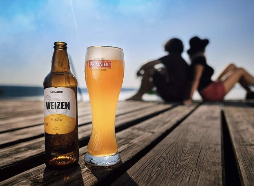 CervezaCheca's tweet photo. La trigo de @Primator_ES ideal para días de sol en este verano, puro sabor y refrescante #pivovar #pivovarprimator #czechbeer🍺 #cervezacheca #checacervezaartesanal https://t.co/7xYjgDL7ns