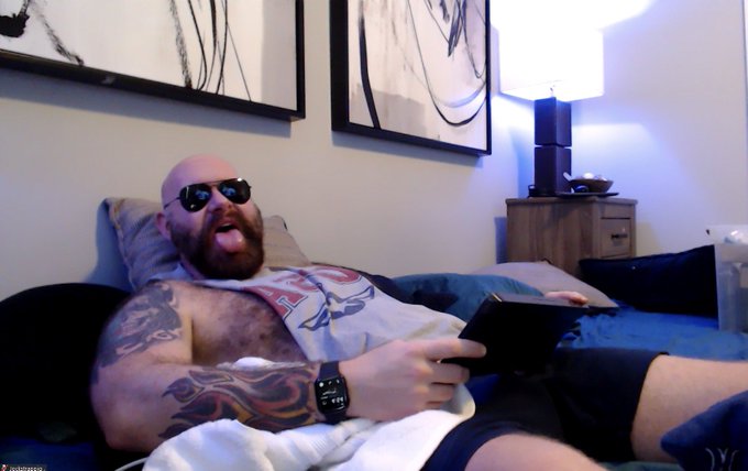 😎 https://t.co/B3L5tGsLMR<a href="/tag/newprofilepic"class="tags"><span>#newprofilepic</span></a>