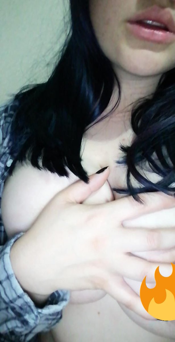 AngyBeanz's tweet photo. Esta noche ando muy traviesa
Si te interésa mi contenido manda DM y te digo costos 😈🙊❤️
#onlyfans #OnlyFansOnlyFans #sexo #xxx #Covid_19 # https://t.co/s9eXbOEpw7