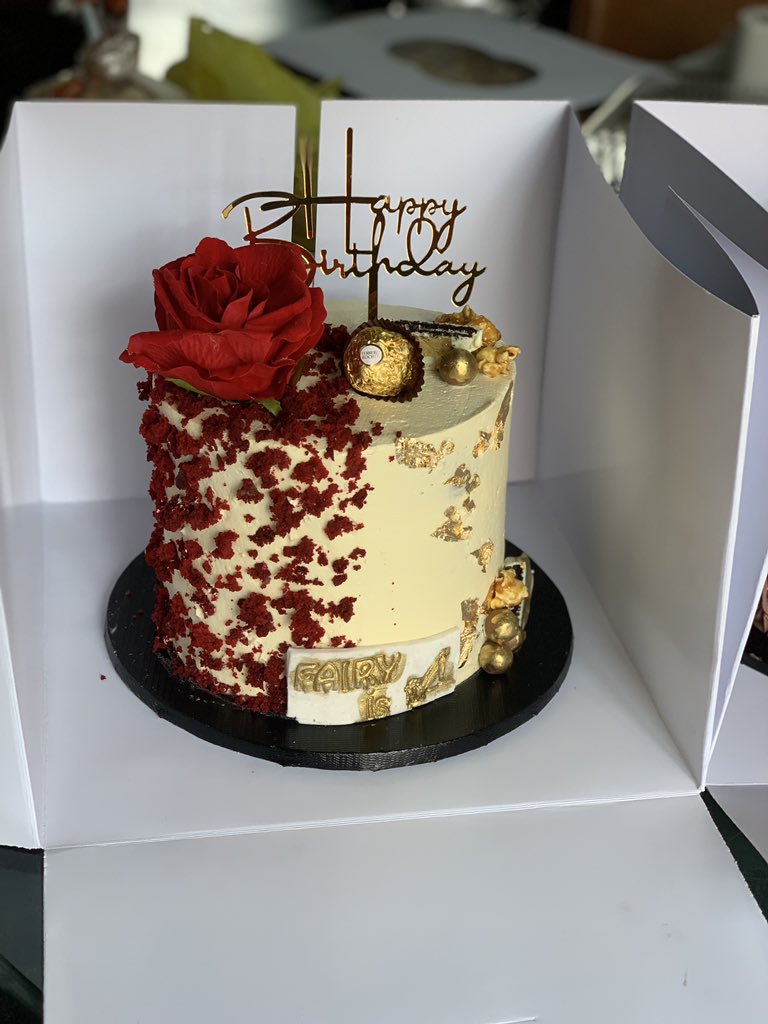 Good morning. A thread. Our cake prices with all necessary details. You get to pick your flavors. Sometimes there might be extra charges. This will guide you in your decision. Starting with our 7 inches 3 layers that’s 12,000 naira Please RT 