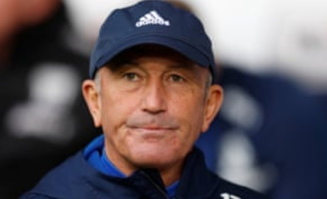 Special request via  @McmanusPedalo Tony Pulis (n/a)Cons: has to be 15 mins early wherever he goes & now so do youThe sound of his trackies rubbing together haunts your family 24/7.Always worried he will fight you naked Pros: loves a taybarns / Harvester on sundays(4/10)