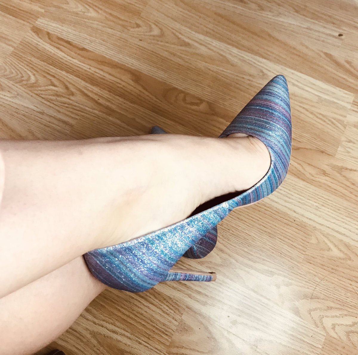 alice_beveridge's tweet image. Is can’t just be me? Is it? Even when delivering virtually I still need my heels on. It just doesn’t feel right without them! #shoes #shoeaddict #virtualhost #leadership #personaldevelopment #sparkle #magicshoes