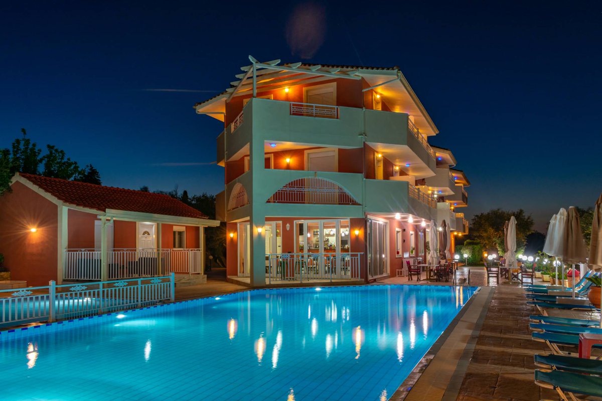 SingularLogicCo's tweet photo. #GalaxyHospitalitySuite #SupportGreekTourism ⛱  Στηρίζουμε τον Ελληνικό Τουρισμό, απολαμβάνουμε την ελληνική φιλοξενία! Επισκεφθείτε το https://t.co/Pdoc8scm4M, στη Ζάκυνθο! #SingularLogic_ByYourSide #RestartGreekTourism #SingularLogicPartner https://t.co/xKkuuHV7gk https://t.co/ZS2Uchbl5N