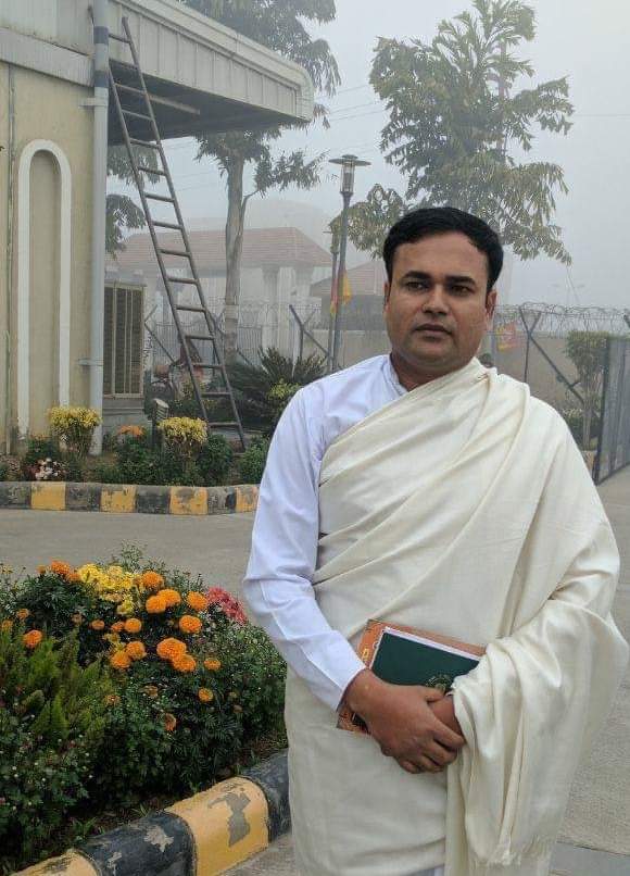 NirmalKumarKes3's tweet photo. _सोशल मीडिया वह जगह है।जहां हमे किसी भी चीज के बारे में जानने,पढ़ने,समझने और बोलने का मौंका मिलता हैं।सोशल मीडिया उन बड़े तत्वों में से एक है।जिसके साथ हम जुडे हुए हैं और जिसे हम अनदेखा नहीं कर सकते
आदरणीय भाई @rakesh_bstpyp जी, 
मुख्य ��ेन्द्रीय प्रभारी - भारत स्वाभिमान। https://t.co/jlIjhd1TbI