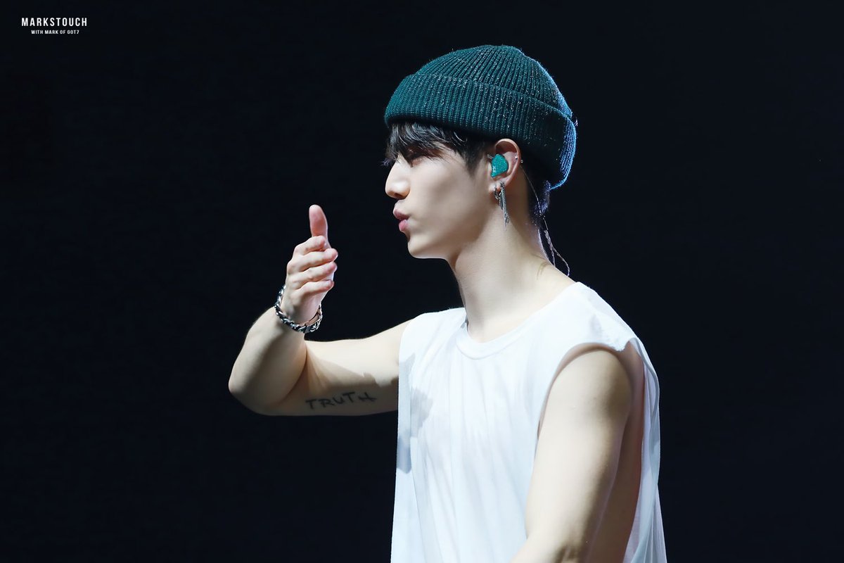 markstouch's tweet photo. [HQ]191016 welcome back💚#KEEPSPINNINGinMADRID
#GOT7 #갓세븐 #마크 #Mark #MarkTuan #段宜恩 #단의은
#GOT7_NOTBYTHEMOON  #GOT7_DYE https://t.co/dsZvoy9KIQ