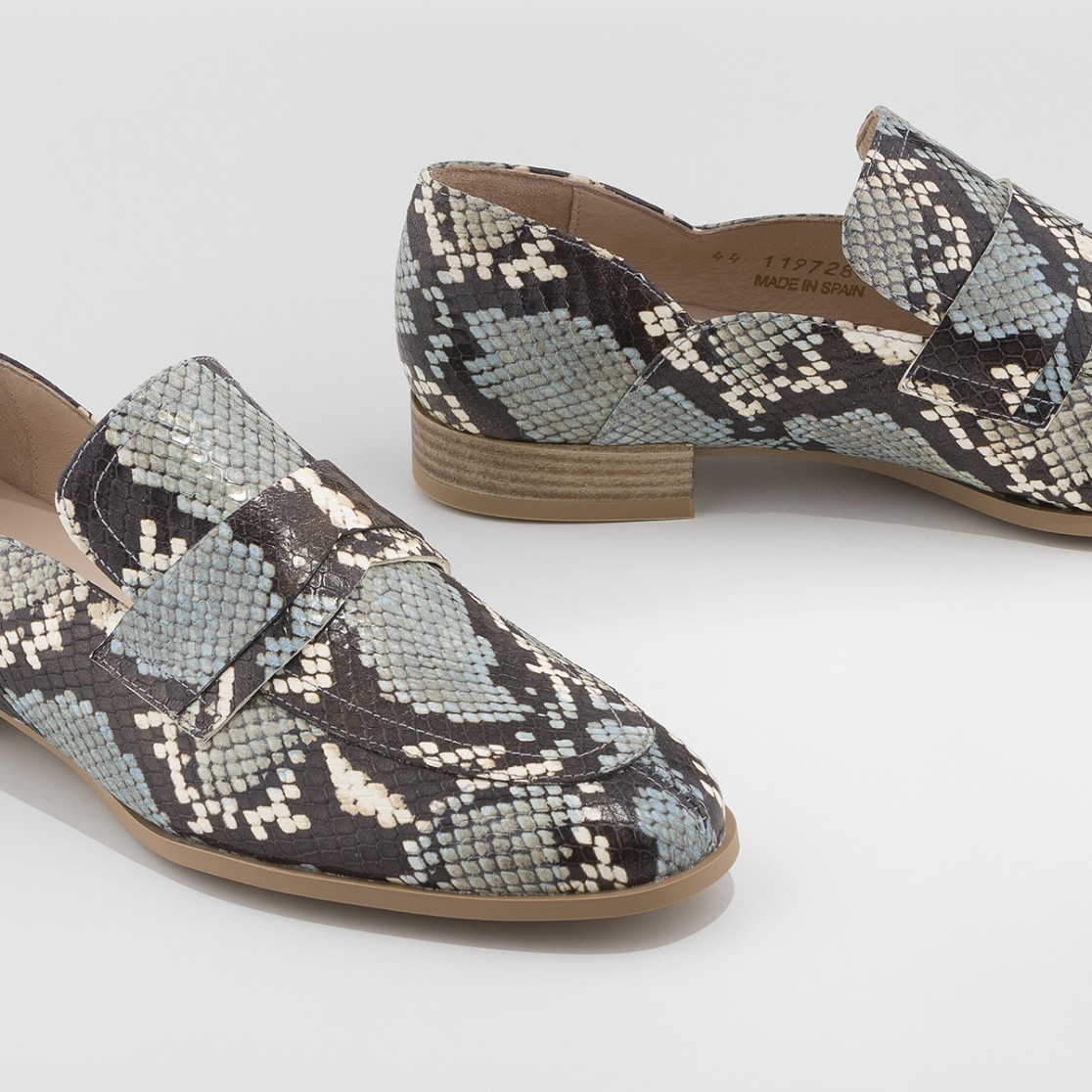 GadeaShoes's tweet photo. 🔻 #Rebajas -30% 🔻 ¡Elige el modelo que te conquistó y consíguelo por menos! https://t.co/caftgXG7i8 https://t.co/Z0aJiWAszf