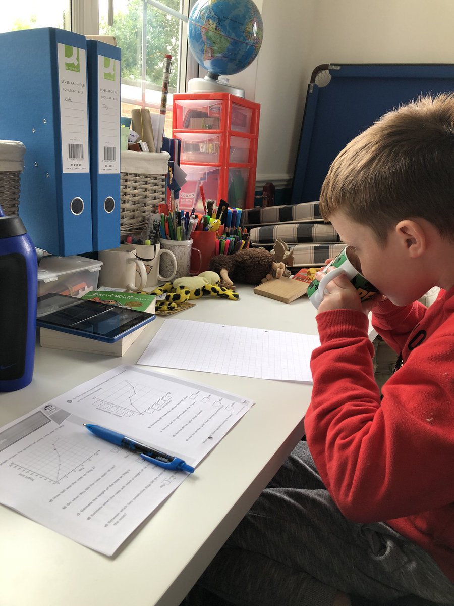 mcternanc's tweet image. Finally found maths harmony using hot chocolate and biscuits 🍪 ☕️ @MrsK_WFoss @MrsP_WFoss