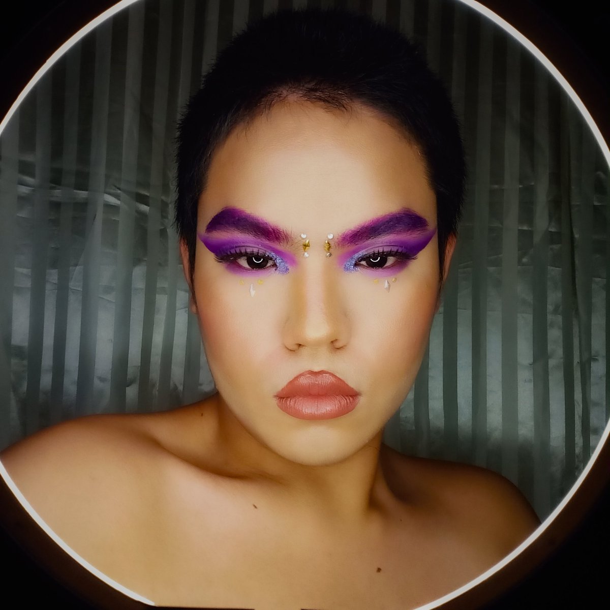 ahscue's tweet photo. 💜💜💜💜💜💜
 #makeup #muabl #carelineph #everbilena #ebadvance #maybelline #anastasiabeverlyhills #mccosmetics #dragonbeauty #dragqueen #dragrace #dragmakeup #makeupnatural #makeuptutorials #makeupguru #makeup #makeuplovers #color #lgbt #worldstar #makeupcollection #makeupgoals https://t.co/d44BXkQrjR