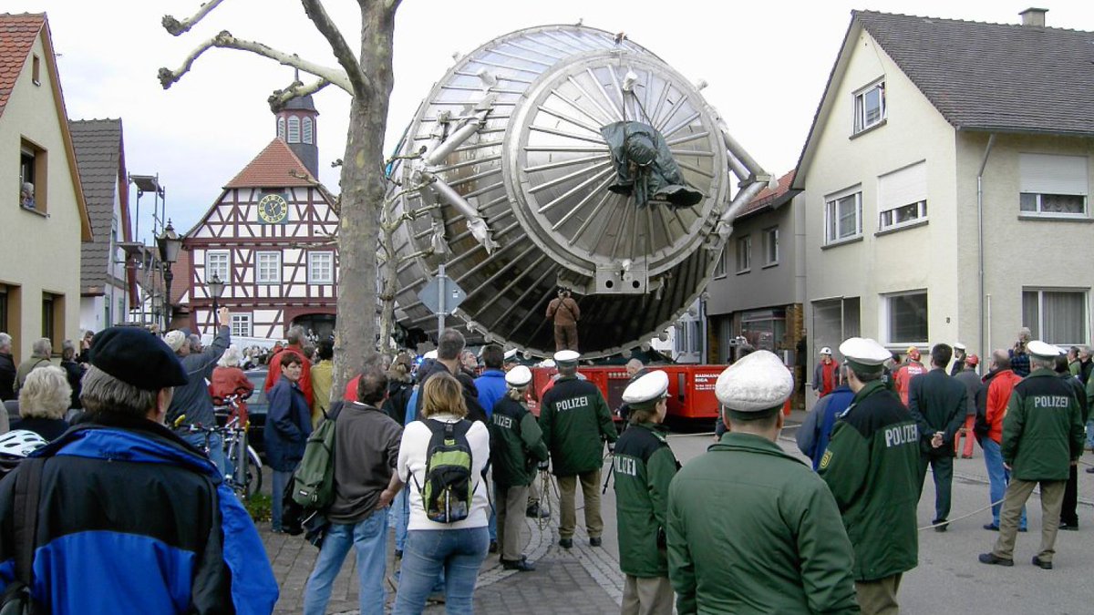 Skipping over to Germany, here's Lady Gaga as the main spectrometer of KATRIN! KATRIN is working on nailing down the mass of the neutrino to unprecedented precision! http://www.katrin.kit.edu/ 