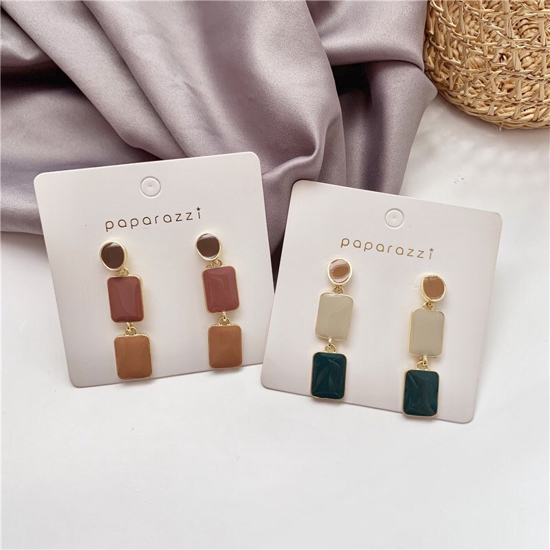 idolshop_m's tweet photo. พร้อมส่งต่างหู มีอย่างละ 1คู่นะคะ
คู่ละ 45฿
ค่าส่ง 30/50 (5คู่ส่งฟรี)
#ต่างหูเกาหลี #ต่างหู #ตุ้มหู #โล๊ะตู้ #โล๊ะตู้เสื้อผ้า #ส่งต่อเสื้อผ้า #เสื้อผ้าเกาหลี #เสื้อผ้ามือสอง #เครื่องประดับ #ต่างหูมินิมอล #ต่างหูน่ารัก #HowtoPerfect #ripไอดอ https://t.co/frATBR7v9c