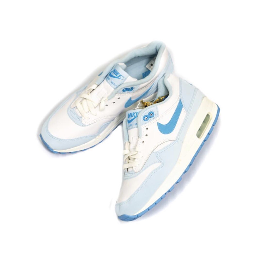 Archive.DNA tweet media