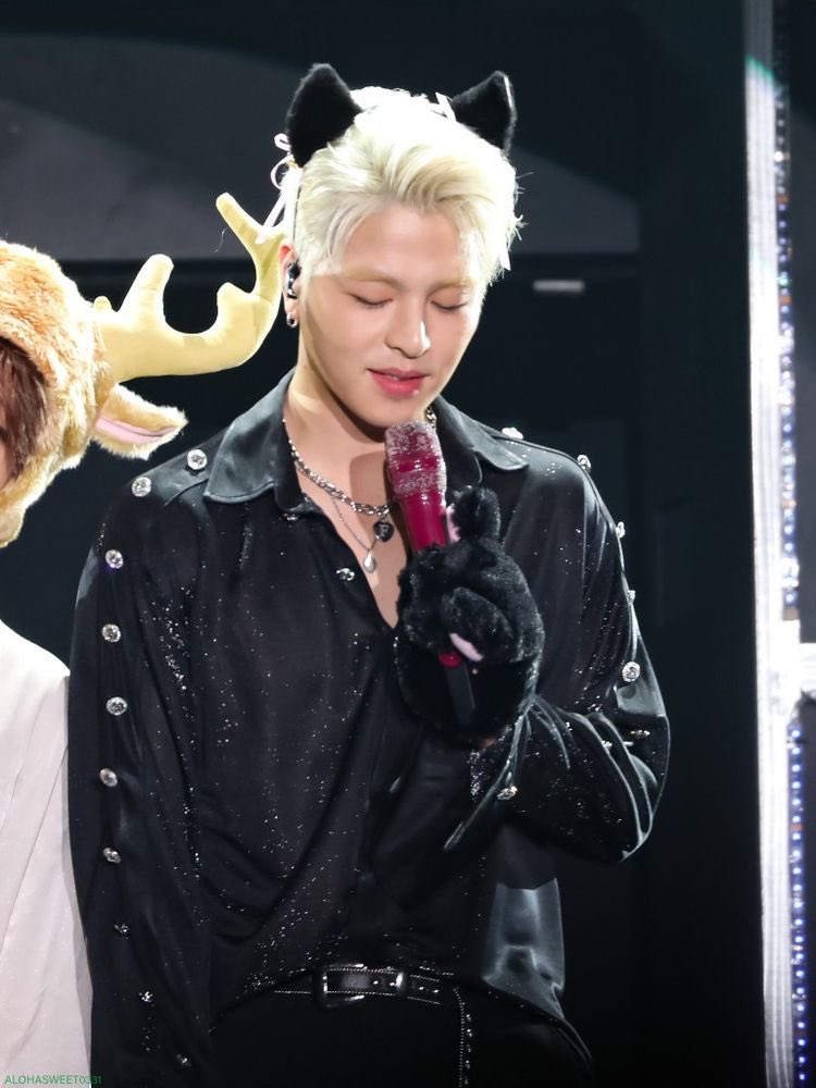 ばびねえ ｄａｙ13 一番好きな推しの髪型 断トツ 紫も捨てがたいけど 後私は髪の毛あげてるの嫌い バビならいいけどw 白が好き 30日推しチャレンジ Ikon バビ Bobby ジュネ June T Co Fqr0o56vbs Twitter