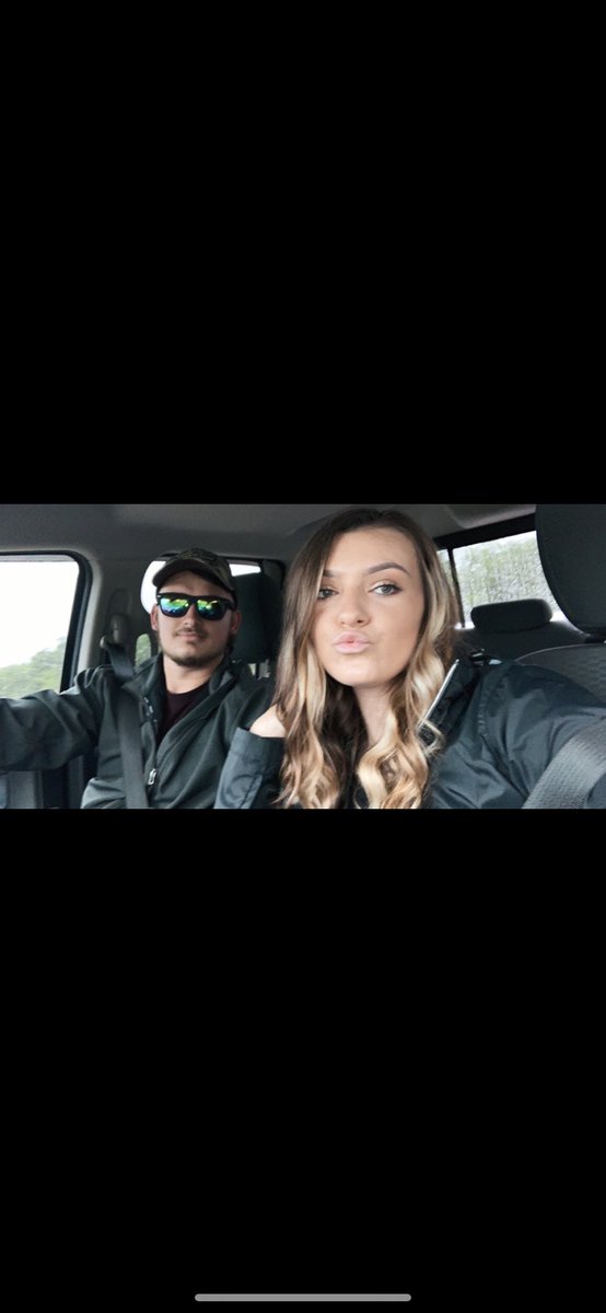 juliafiechtl21's tweet photo. Happy birthday fiancé <3 https://t.co/ZZ69P2JkMw