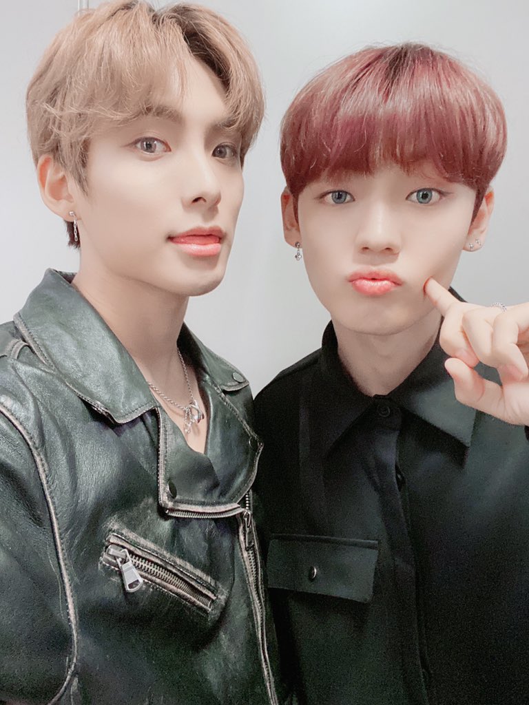 chansgguk's tweet photo. MY BABIES https://t.co/vrchAGWkCO