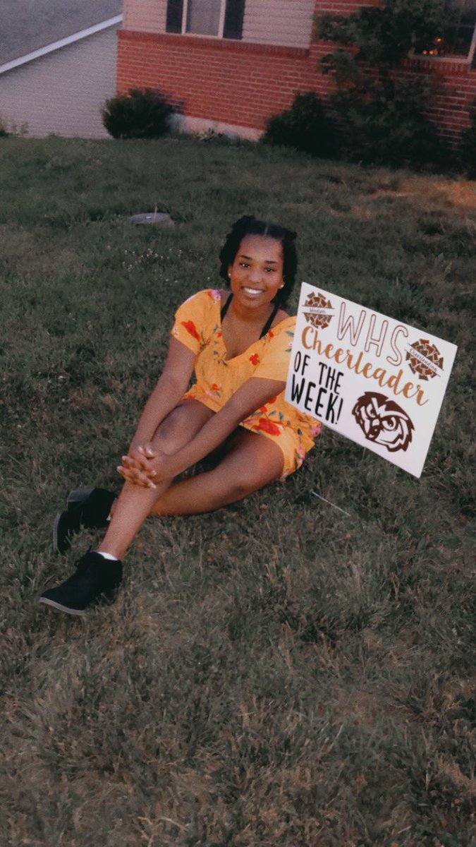 windsorowlcheer's tweet photo. Our next cheerleader of the week is Audreanna!

What grade will you be in next year? Sophomore
Favorite color:red, and turquoise 
Favorite food:french fries
Fun fact about yourself:   really good at swimming
What do you want to be when you grow up? cliniacl psychologist https://t.co/EEXLE2LAOC