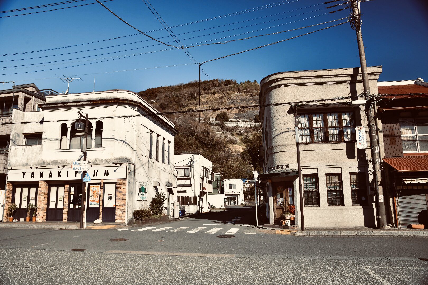 Tennshousann 02 11 御殿場線山北駅の古い建屋風景 ファインダー越しの私の世界 写真撮ってる人と繋がりたい 写真好きな人と繋がりたい カメラ好きな人と繋がりたい Photographer 風景 過去の写真 神奈川県 山北駅 山北町 昭和レトロ 昔