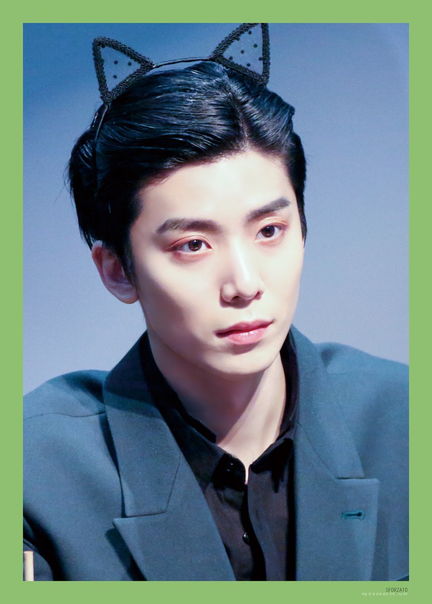 SF_orzato's tweet photo. 포토북 안에서 뽑은 4컷

#SF9 #에스에프나인 #휘영 #HWIYOUNG https://t.co/9CZENCFkaF