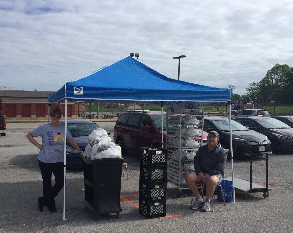 drsefrit's tweet photo. The SCSD continues to serve food Tuesday and Friday 8:30 to 11:30 am. Families, please don't forget this valuable resource if needed. #SCSDrocks https://t.co/0SeXtuWAOe